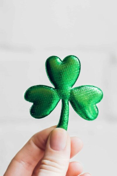 three-leaf-clover-held-in-hand_4460x4460