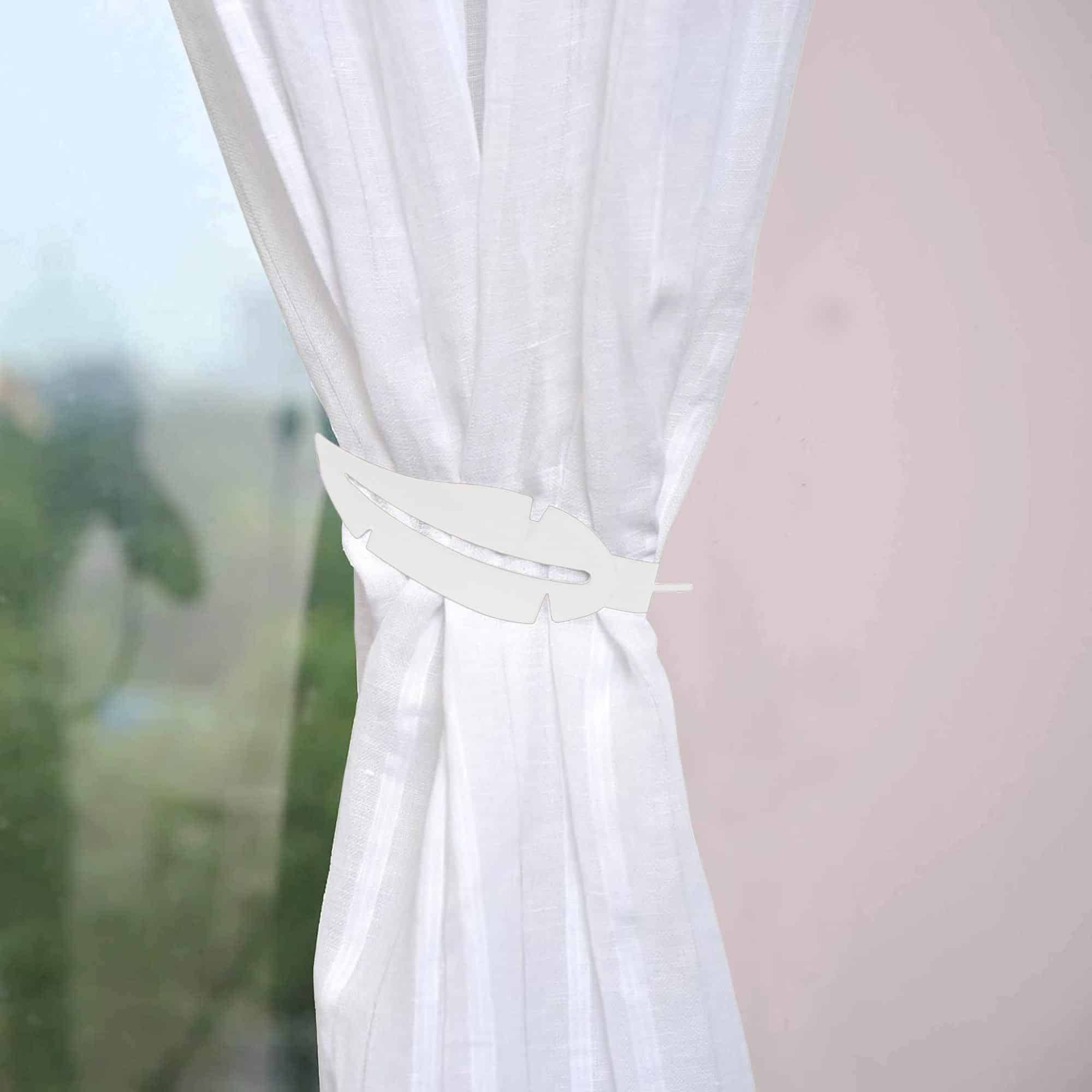 perspective of the curtain tieback on white curtain