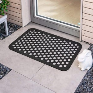 Low-profile black rubber mat in front of patio sliding door