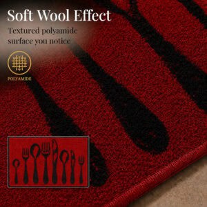 Macro close up of the red set surface showing the textured polyamide pile with a soft wool effect and black cutlery design detail.