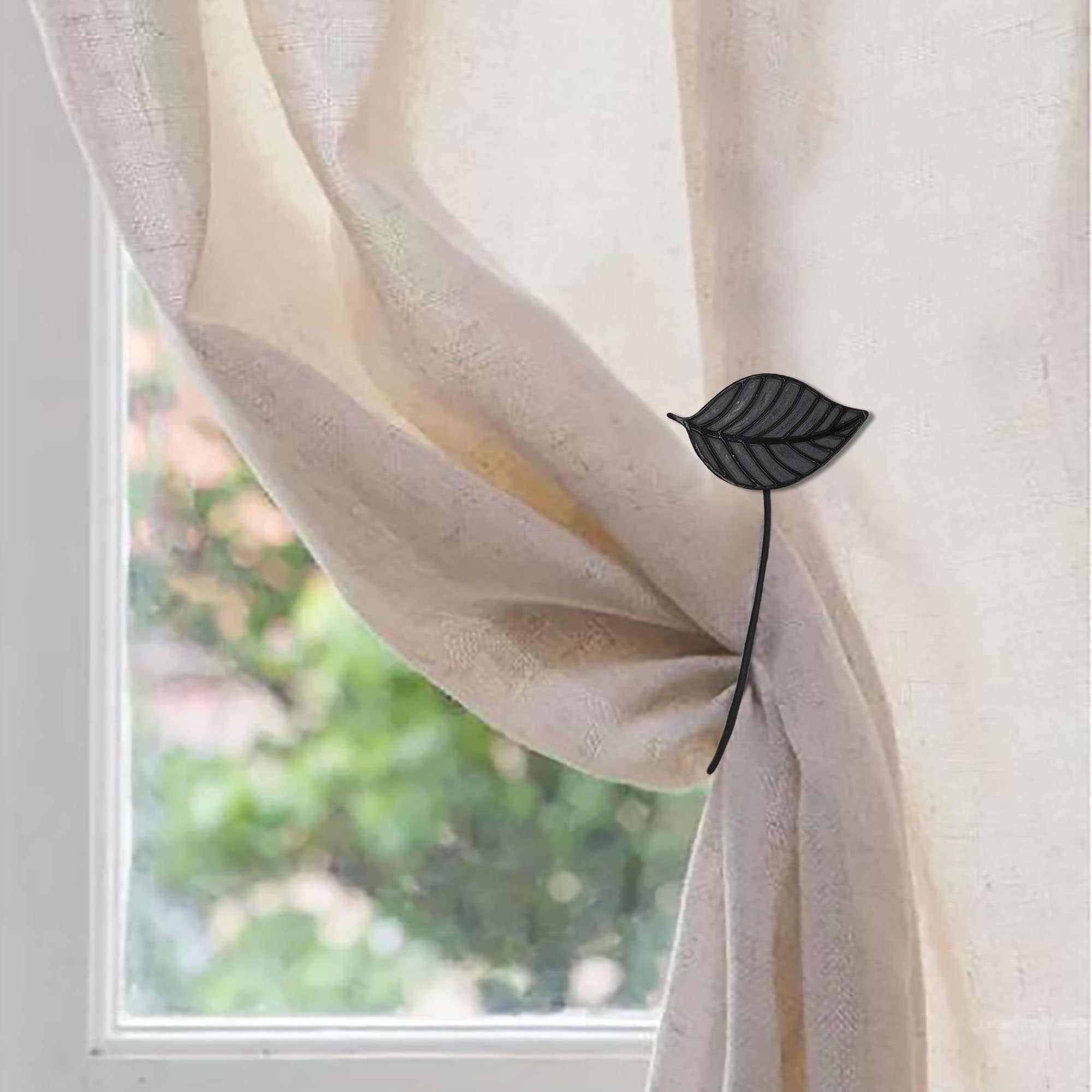 leaf tieback on curtain