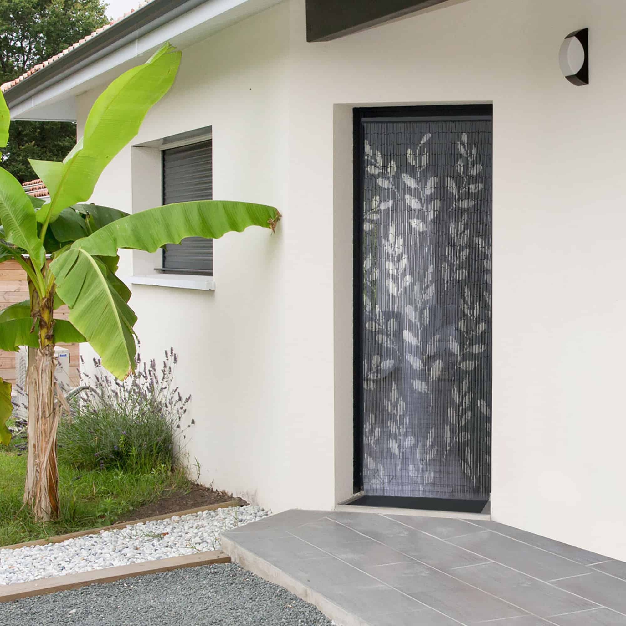 nature-inspired door curtain in situation at entrance door