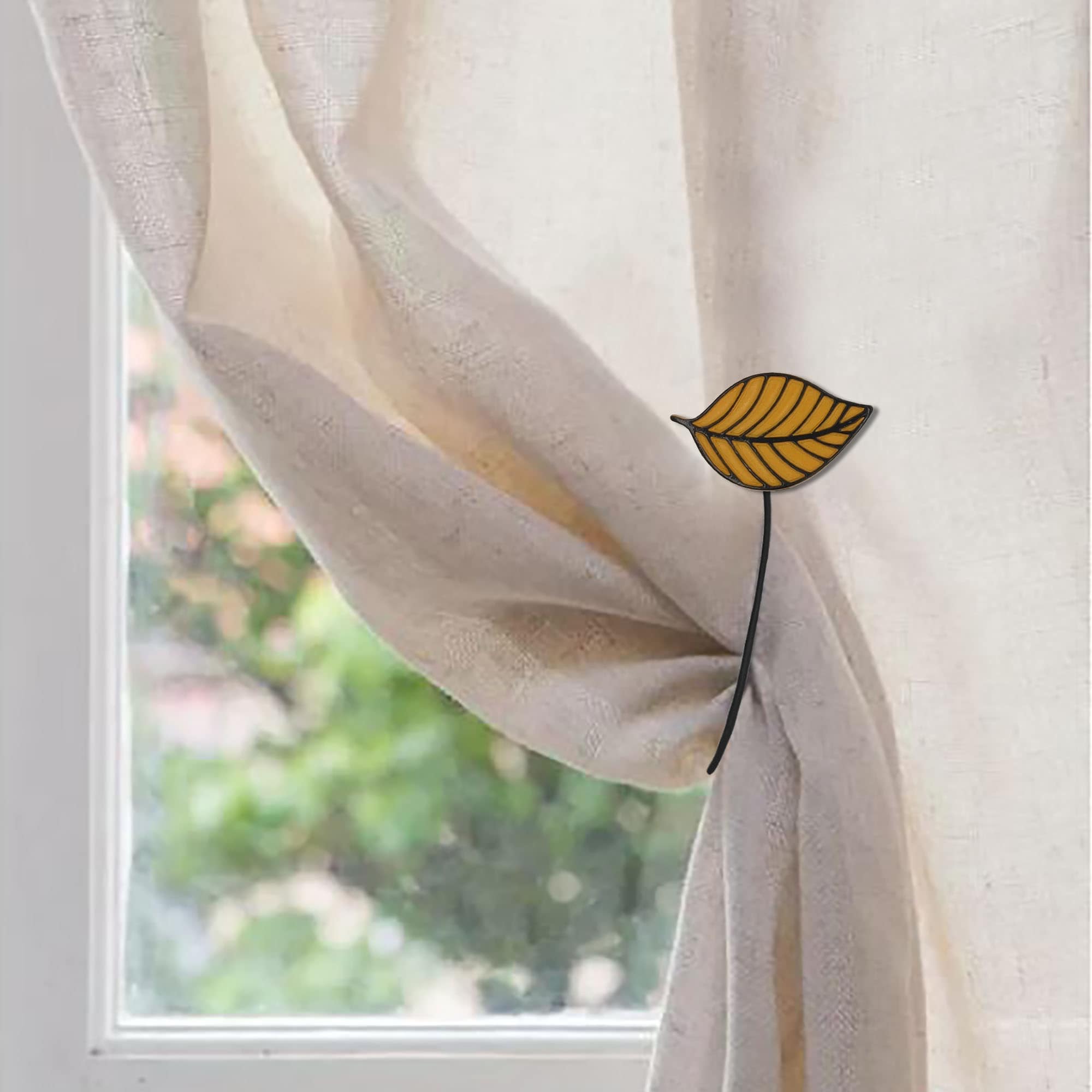 leaf tieback on curtain