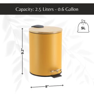 Infographic displaying the yellow step trash can with its dimensions (9.2 inches tall and 8 inches wide) and a capacity of 2.5 liters (0.6 gallons).