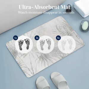 Ultra-absorbent bath mat showing moisture absorption at 1, 3, and 5 seconds