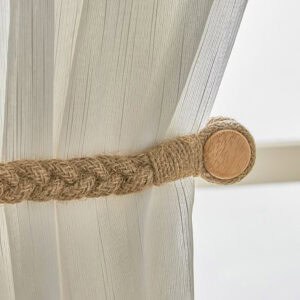 Tieback securing light fabric curtains