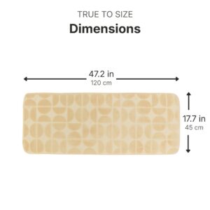 Cream bathroom runner dimensions infographic, 47.2 inches (120 cm) long by 17.7 inches (45 cm) wide, true to size measurements for accurate fit