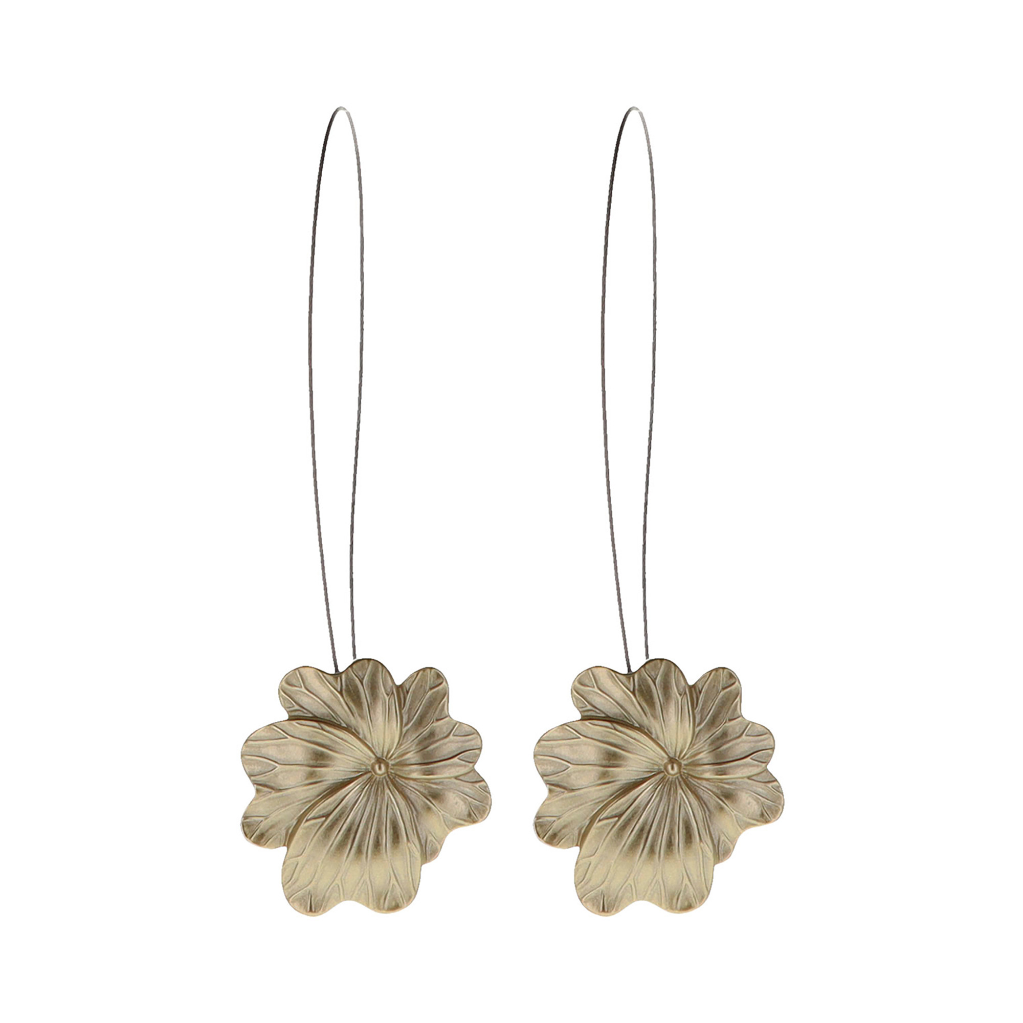 01 (set-of-2 packshot): Set of two matte gold metal flower curtain tiebacks with thin silver cable loops, shown against a plain background to highlight the sculpted petal detail.